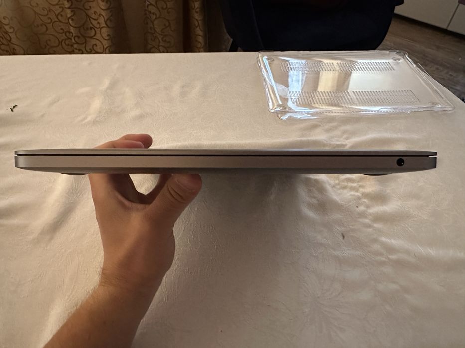 Macbook Pro A1708 8/256