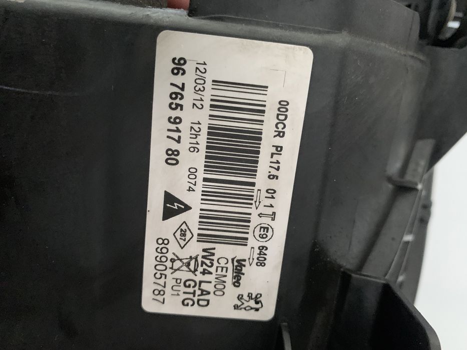 Far Peugeot 508 xenon led adaptiv st/dr IMPECABIL