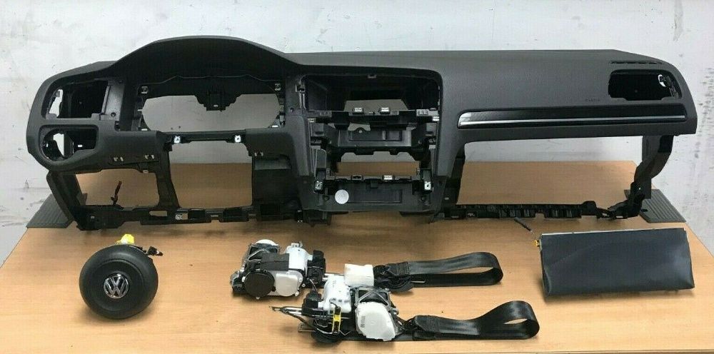 Продавам комплект аербеци airbag за VW Golf 7 в перфектно състояние