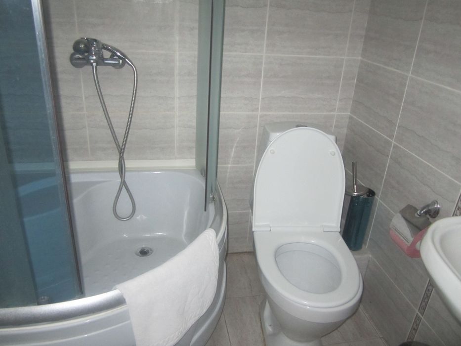 Акция! номера в отеле квартирного типа в центре долгосрочно