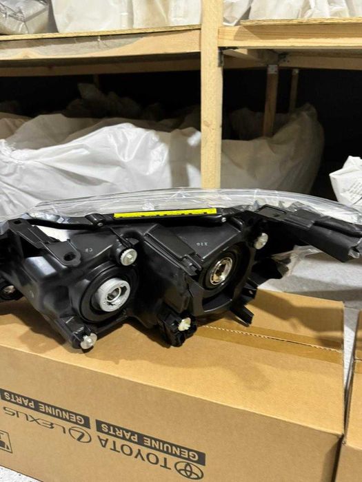 фара на тойота камри 50 европа/америка