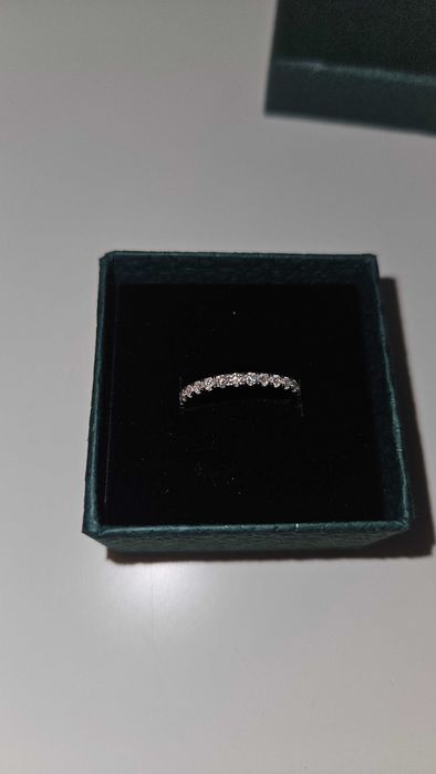 Серебрянное  кольцо с муассанитом