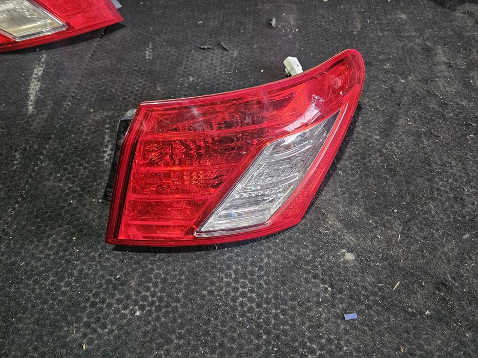 Лексус задний фонарь