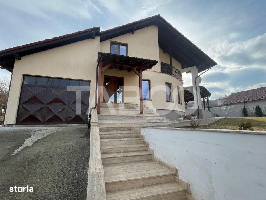 Casa individuala 4 camere 135 mpu garaj pivnita teren 588 mp Sura Mare