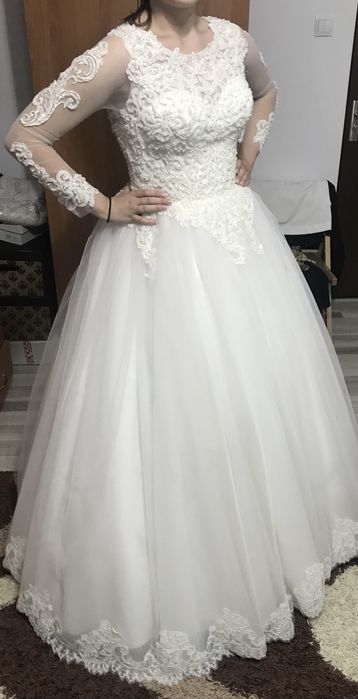 Rochie mireasa perlute dantela