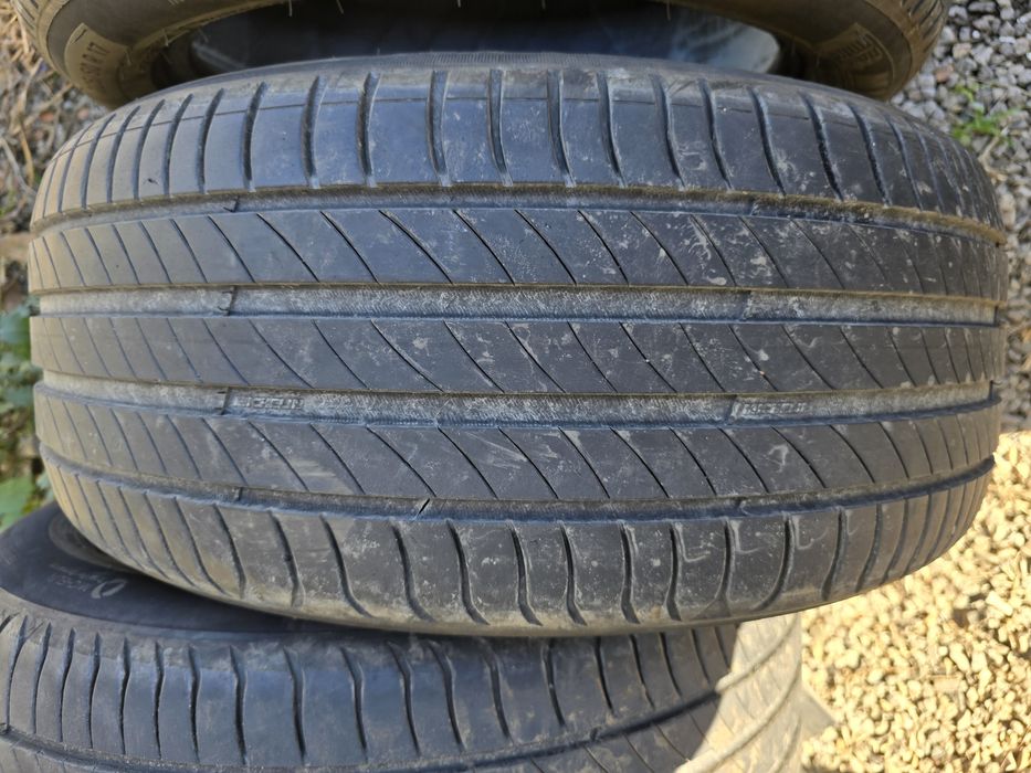 Anvelope vara 225 50 17