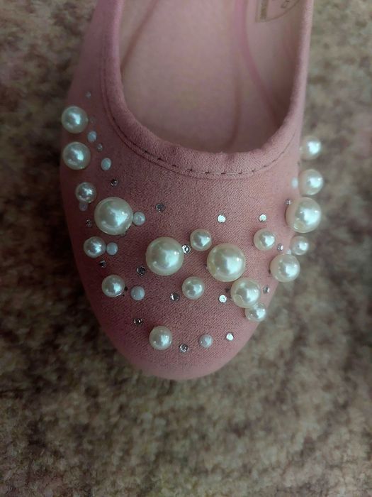 Велурени балерини с декорация