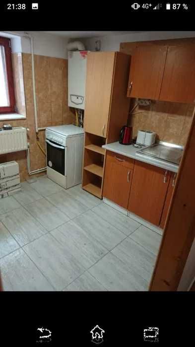 Garsoniera de inchiriat decomandata, centru