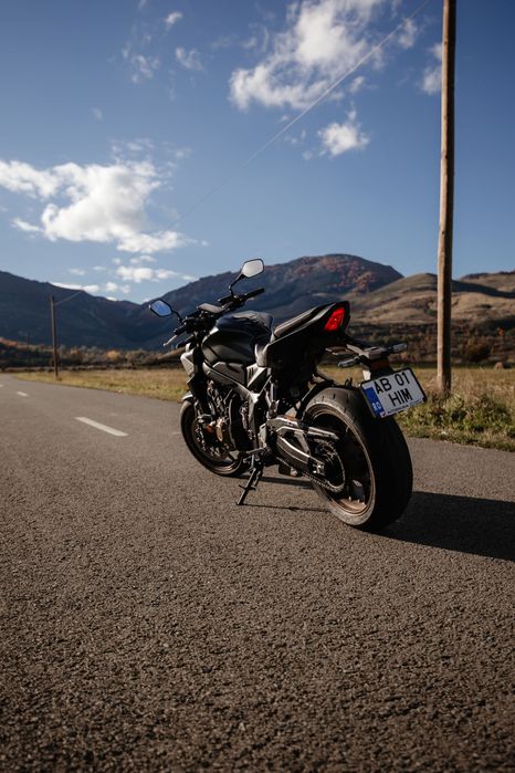 HONDA CB650R E-Clutch 2024