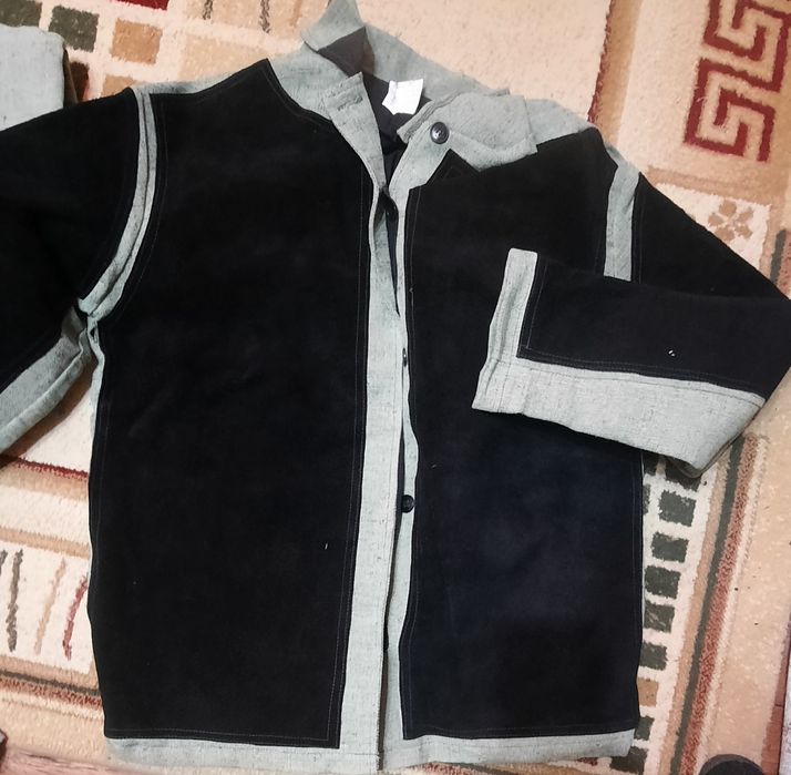 Продам зимнюю сварочную спецодежду.