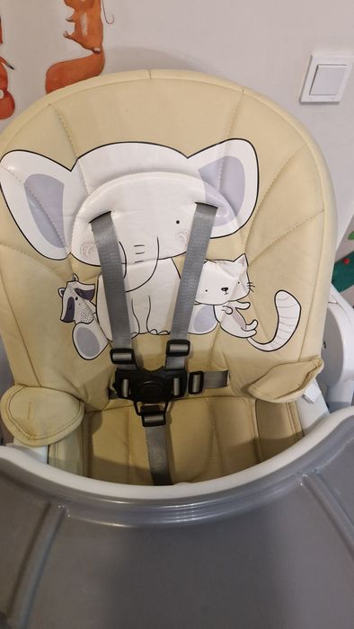 Детский стульчик для кормления