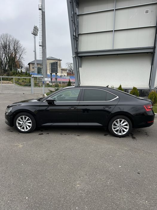 Skoda Superb 2018  / 10200€