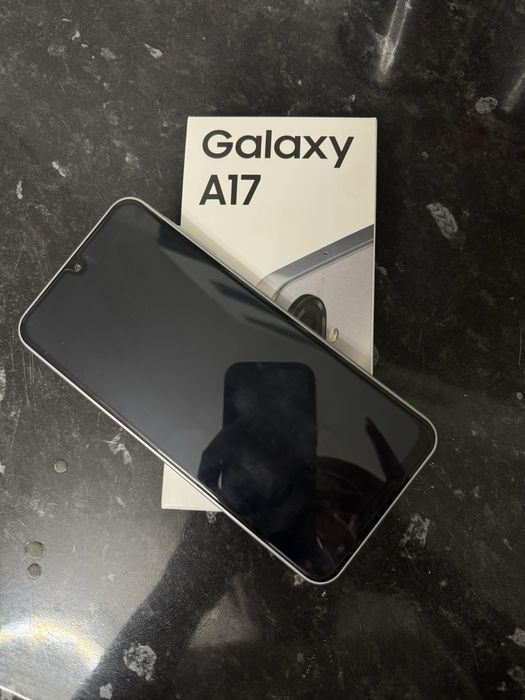Samsung a17 gray