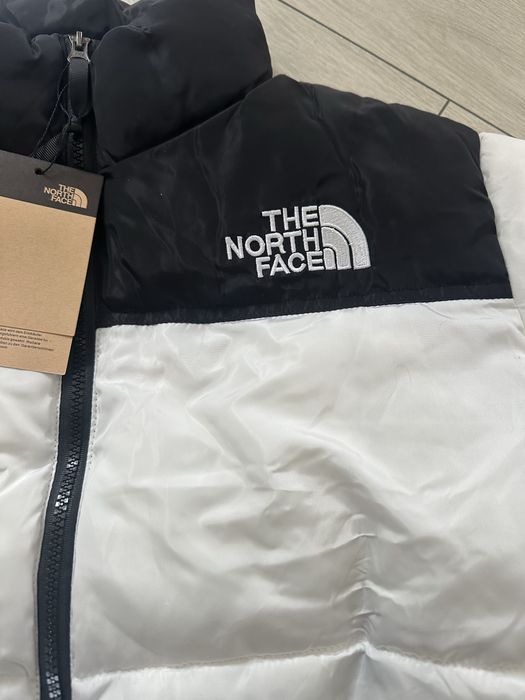 The North fece black and white