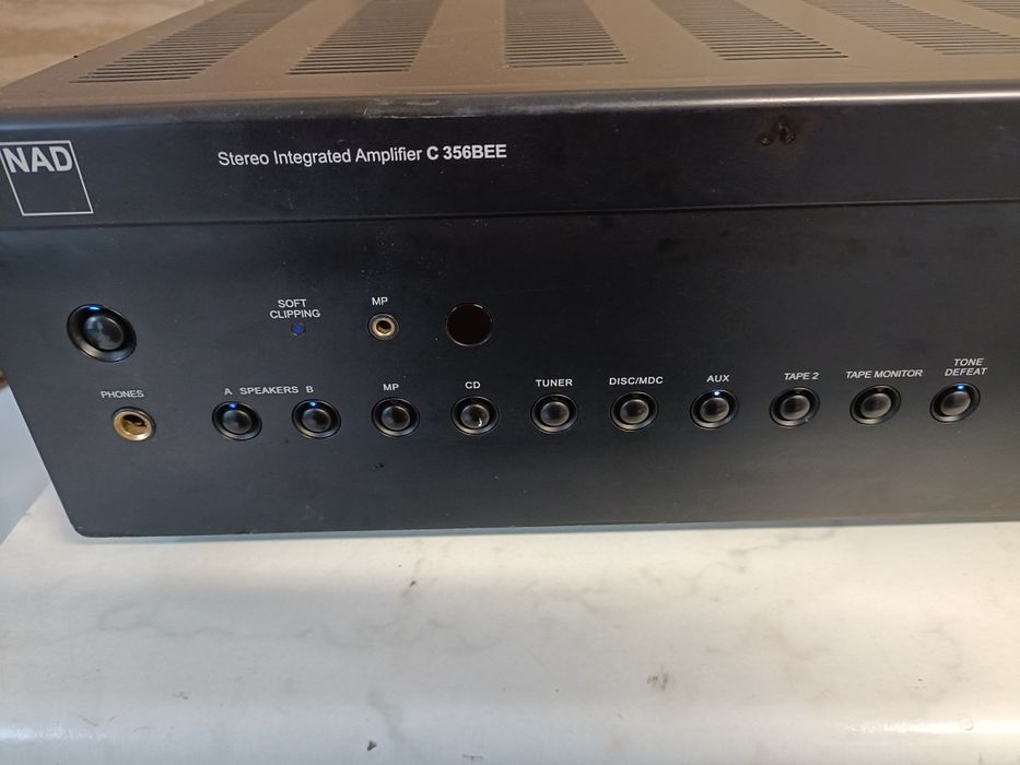 NAD C356BEE, amplificator stereo, perfect funcțional, sunet extraordin