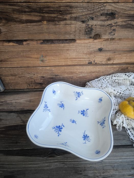 Квадратна порцеланова купа