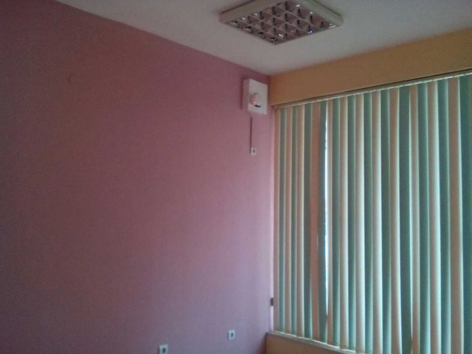 Продава се Офис в Търговище, Център - 75 кв.м за 1020 €/кв.м - Снимка #4