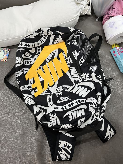 Училощна раница nike