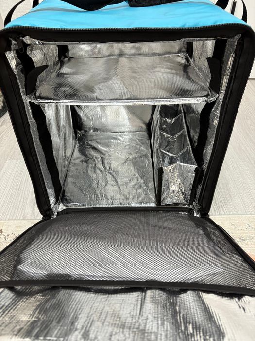 Сумка Wolt  в отличном состоянии