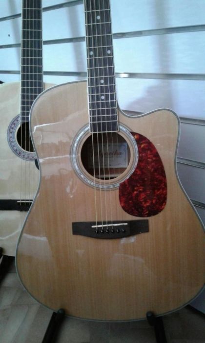 гитары в ассортименте