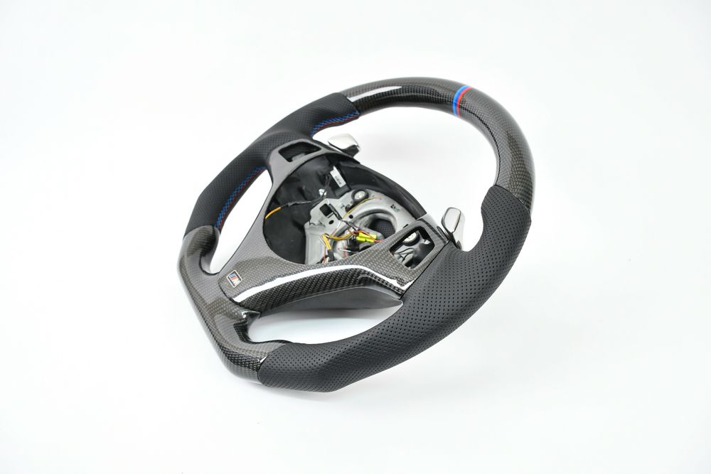 НОВИ! По поръчка за всеки модел БМВ. Карбонов волан