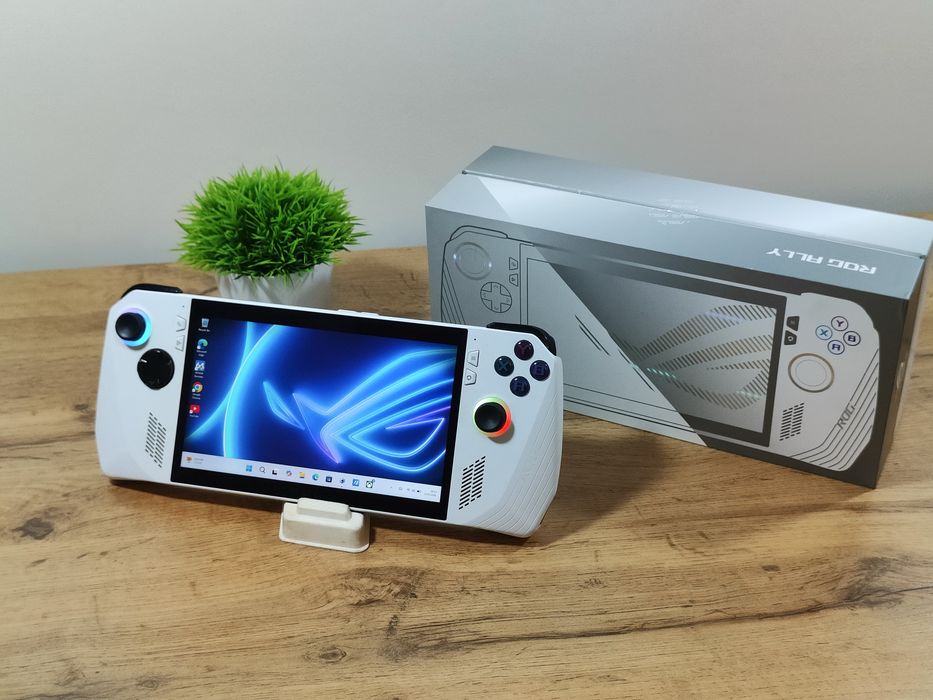 Asus Rog Ally + Amd RX 6850M XT 12gb