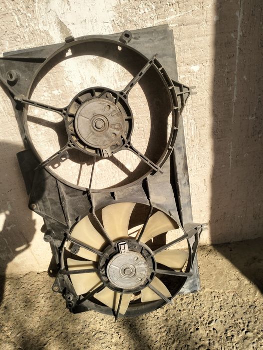 Продаем вентилятор на лексус 300