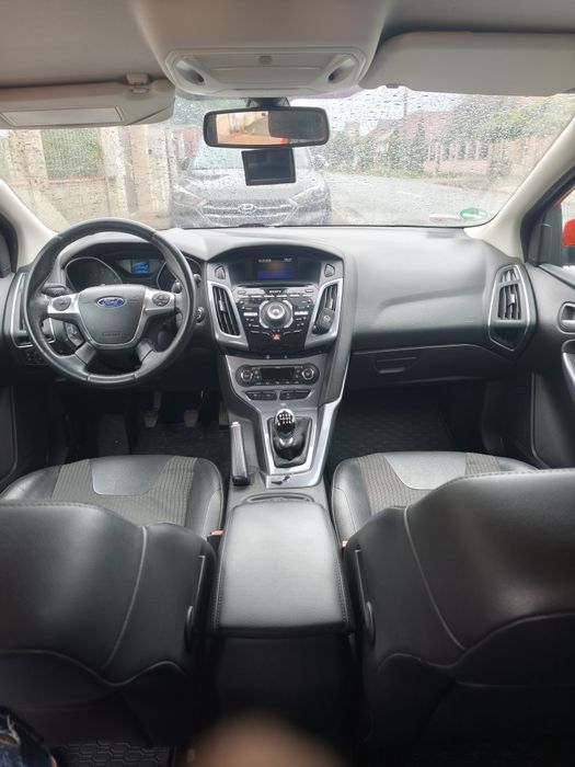 Vând Ford focus titanium euro 5