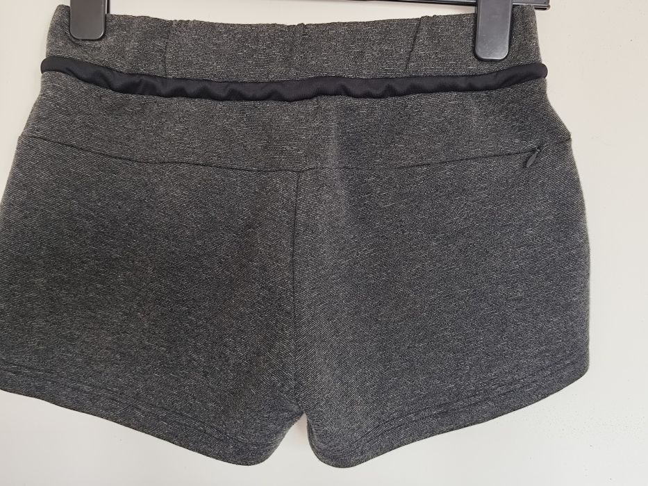 Adidas pantaloni scurți