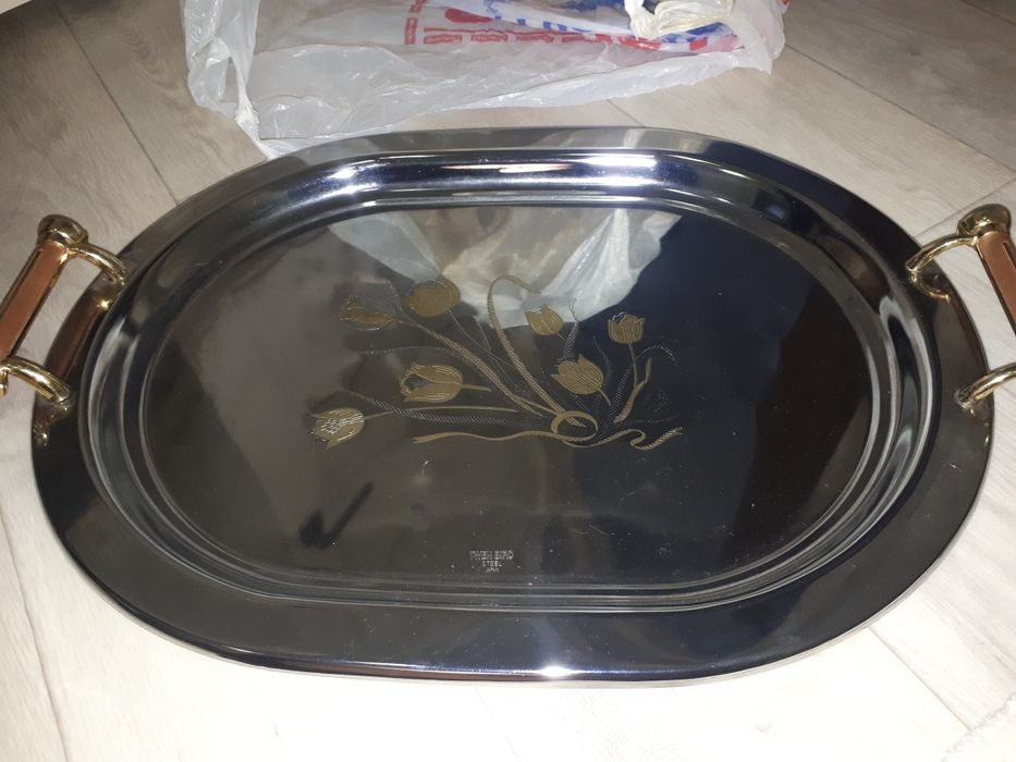 Продам красивый поднос