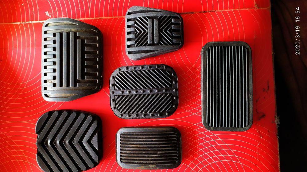 Резинки на педали Пассат 3 4 Гольф Вента