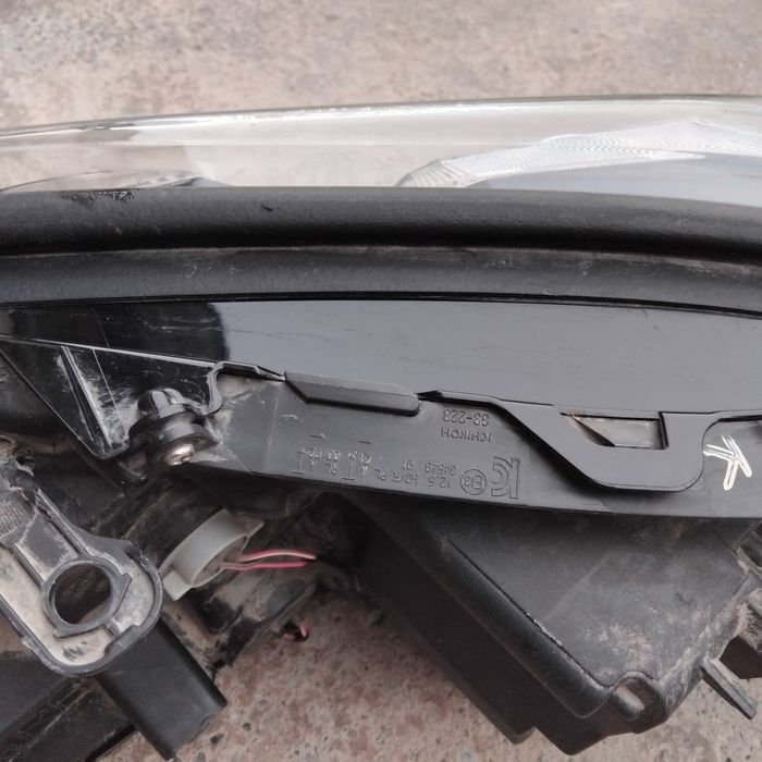 Фара камри 70,75