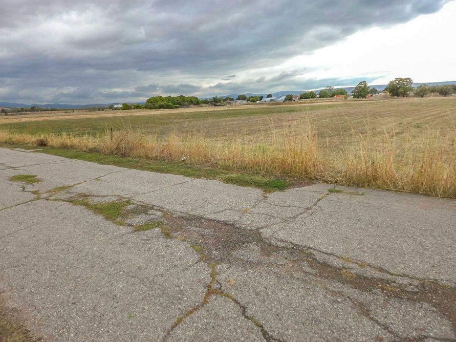 Продава парцел с голям бизнес потенциал в с. Лесново- гр, Елин Пелин