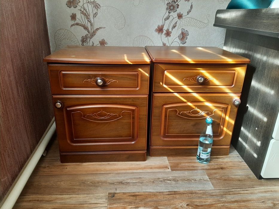 Продам спальный гарнитур