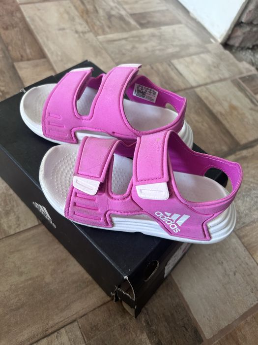 Adidas сандалки 26 номер
