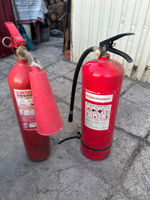 Продам огнетушитель