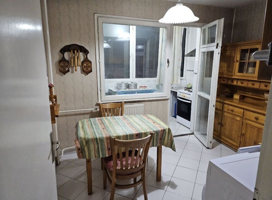 Дава се под наем Двустаен апартамент в София, Света Троица - 65 кв.м за 433.5 € - Снимка #1