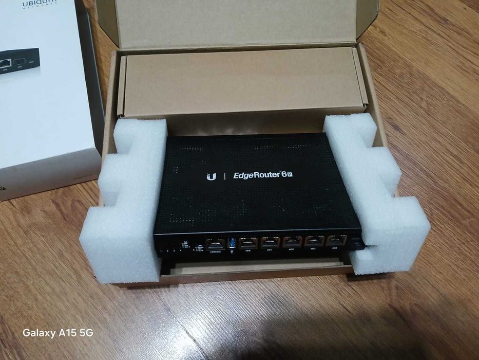 Router Gigabit EdgeRouter 6 Ubiquiti, 5 x RJ45, 1 x SFP, PoE - ER-6P