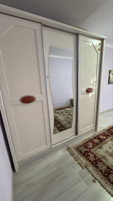 Продам шкаф-купе