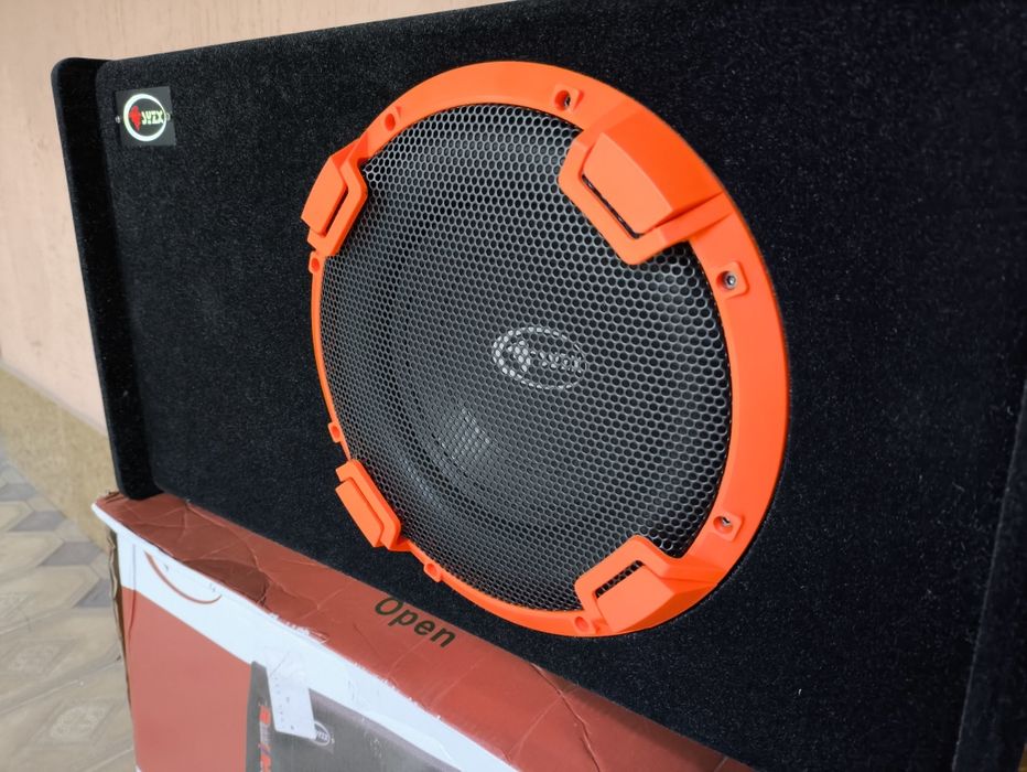 Сабвуфер SYZX D-10. Новый.