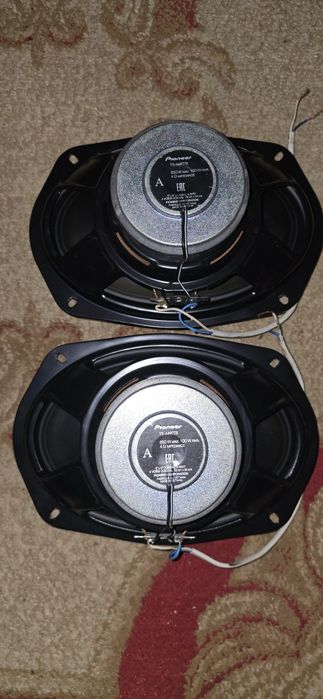 Продам автомобильные колонки овальные  пионер!