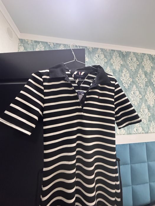 Платье томми хилфигер