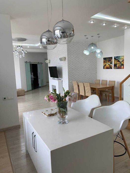 Сдается квартира в Аренду в новостройке возле метро Айбек