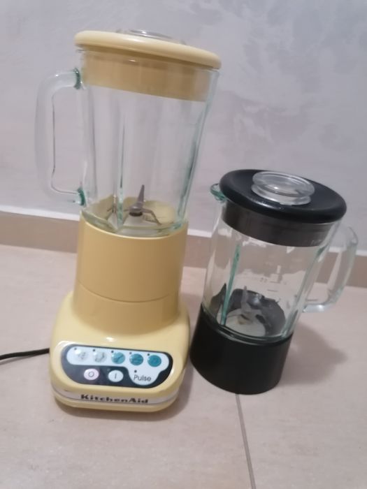 Stil de viață sănătos cu Blender profi Kitchen Aid cu doua vase de sti