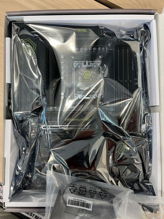 Ryzen 9 9950x b850 tomahawk