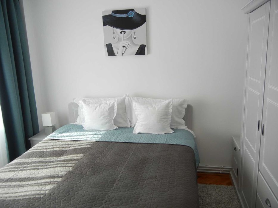 Apartament 3 cam decomandat, doua bai, complet mobilat si utilat