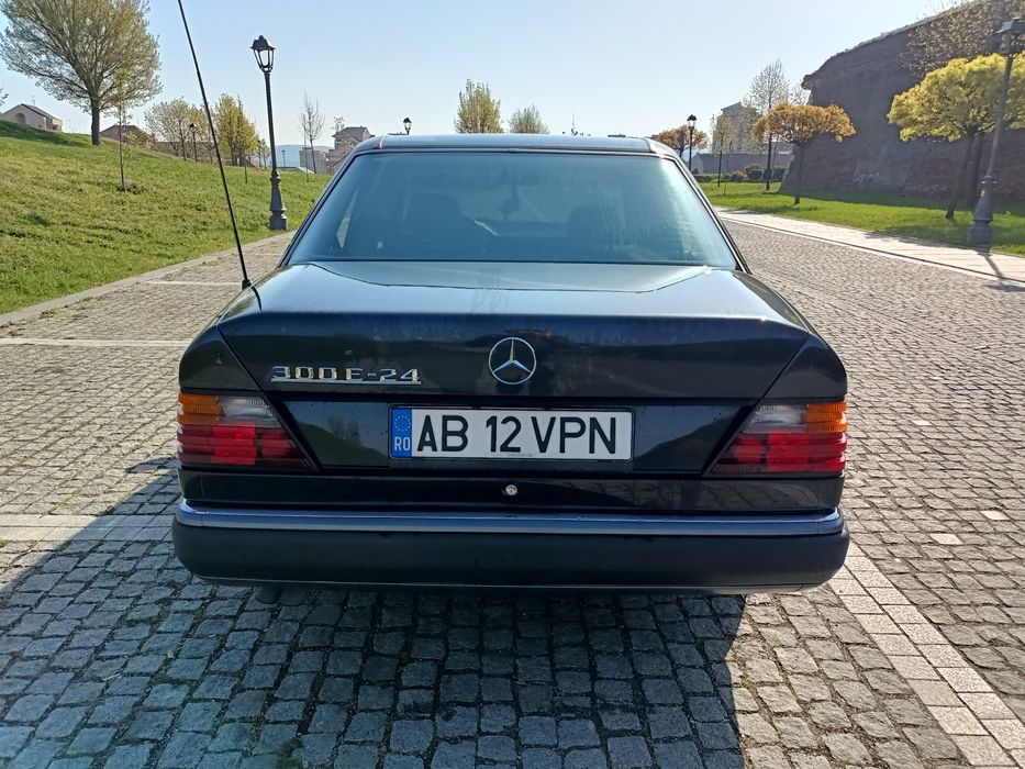 Mercedes-Benz W124 E300 v24 Getrag UNIC
