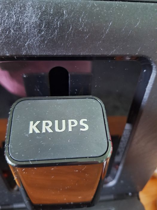 Кафеавтомат KRUPS EA897B10 2300.00 ml, 15.00 bar