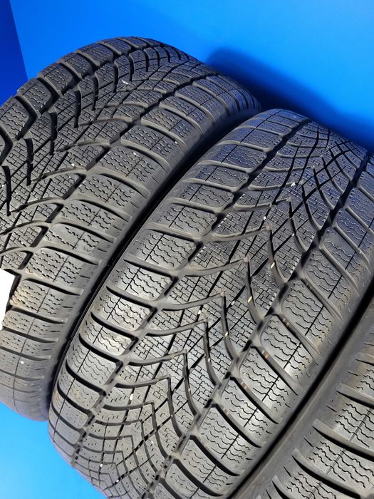 Vand set 4 anvelope ca Noi 225 50 17 Dunlop Sport 7mm  RFT