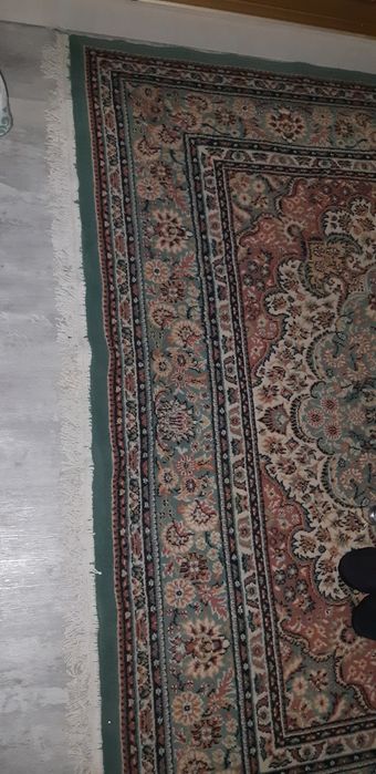 Продам шерстяной ковер Бельгия 2/3м